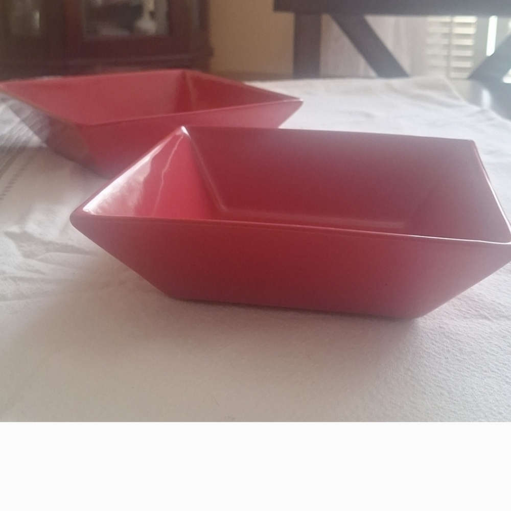 Set of 3 Red Square Stoneware Bowls – Modern & Bold Tableware - Picture 5 of 10